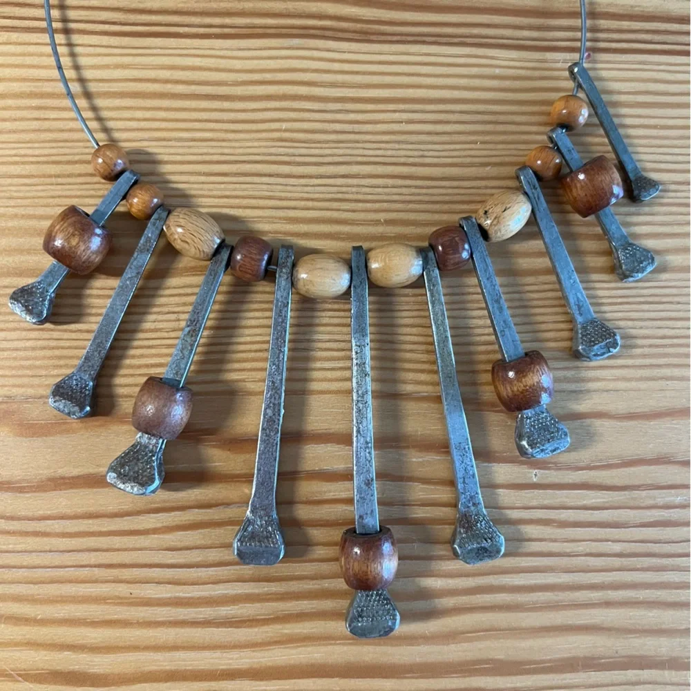 Authentic 1960’s Wood Bead and Hammered Metal Necklace - Picture 3 of 6